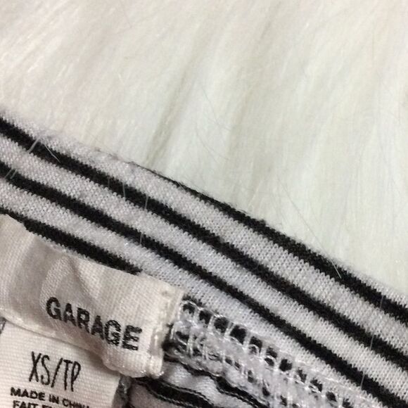 Garage Cut-Out Tank - Picture 4 of 7